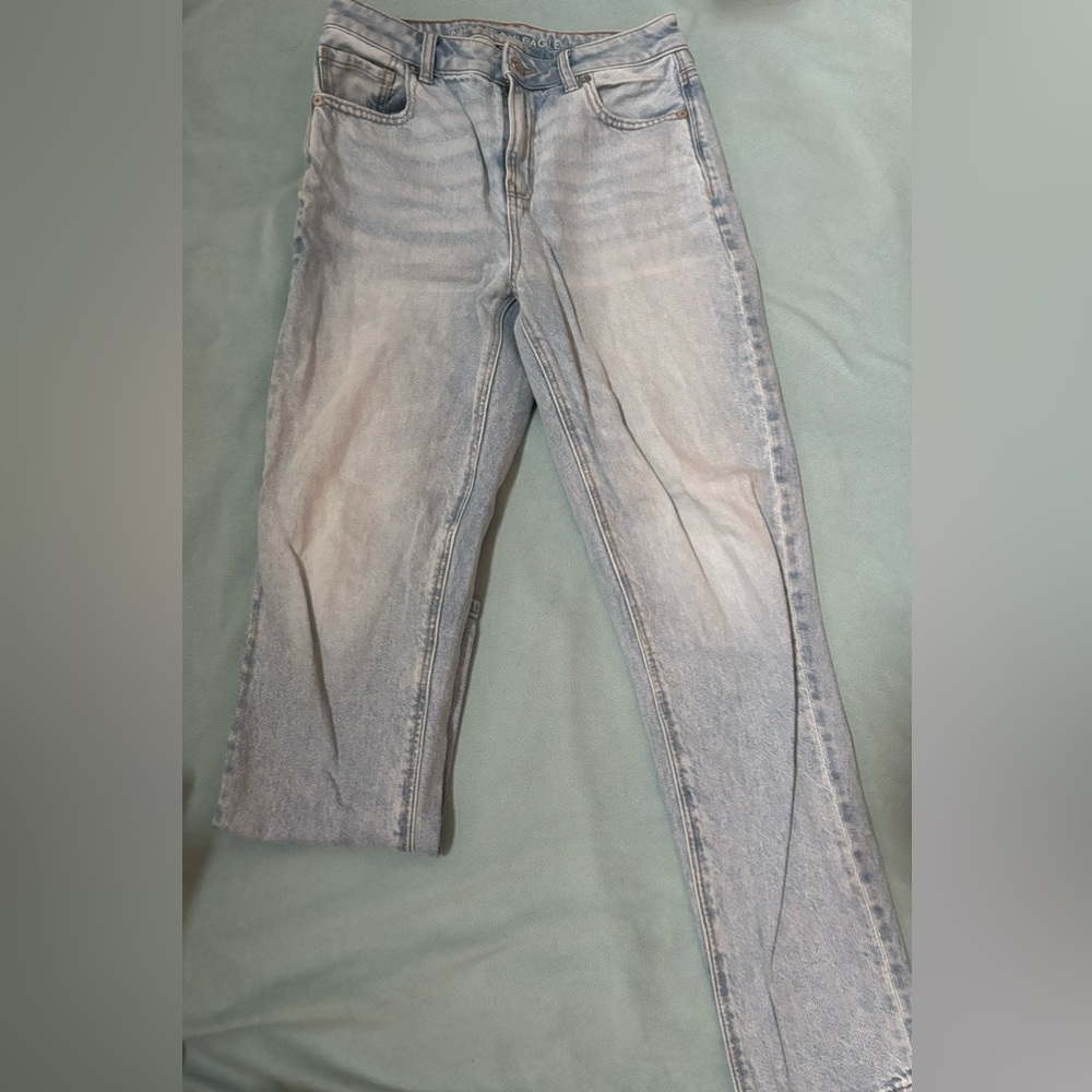 American Eagle Mom Jean